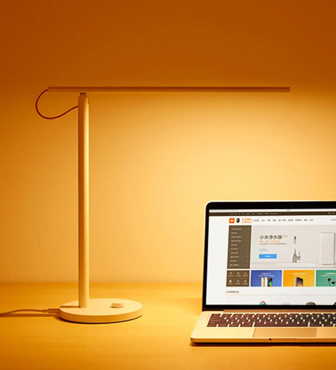 Review of the Xiaomi MI LED Desk Lamp. 